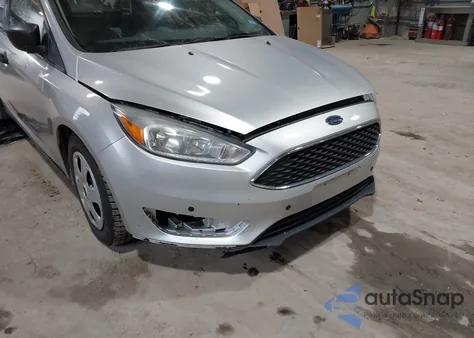 2016 Ford Focus S from USA, damaged, VIN 1FADP3E22GL352990